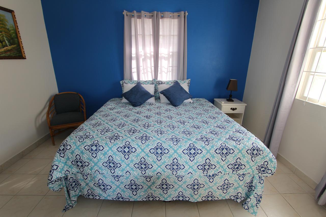 Turtle Ridge Apartments Saint James Ngoại thất bức ảnh