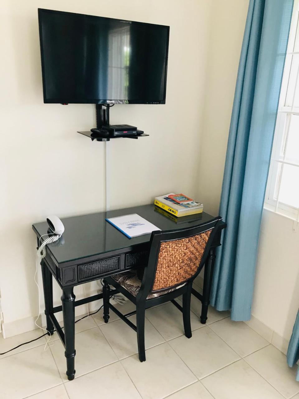 Turtle Ridge Apartments Saint James Ngoại thất bức ảnh